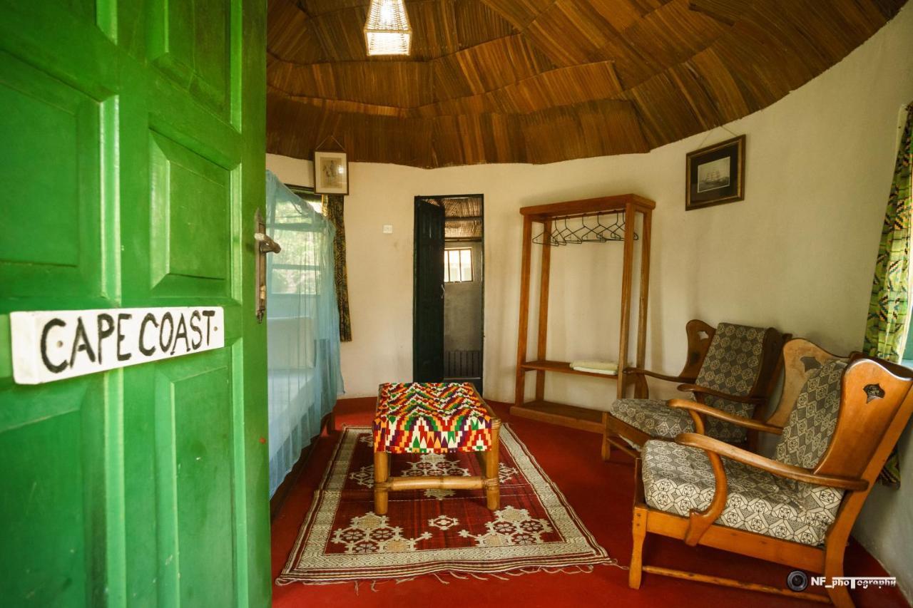 The Akwidaa Inn Buitenkant foto