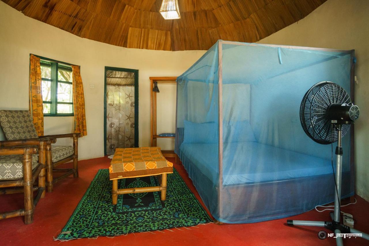 The Akwidaa Inn Buitenkant foto