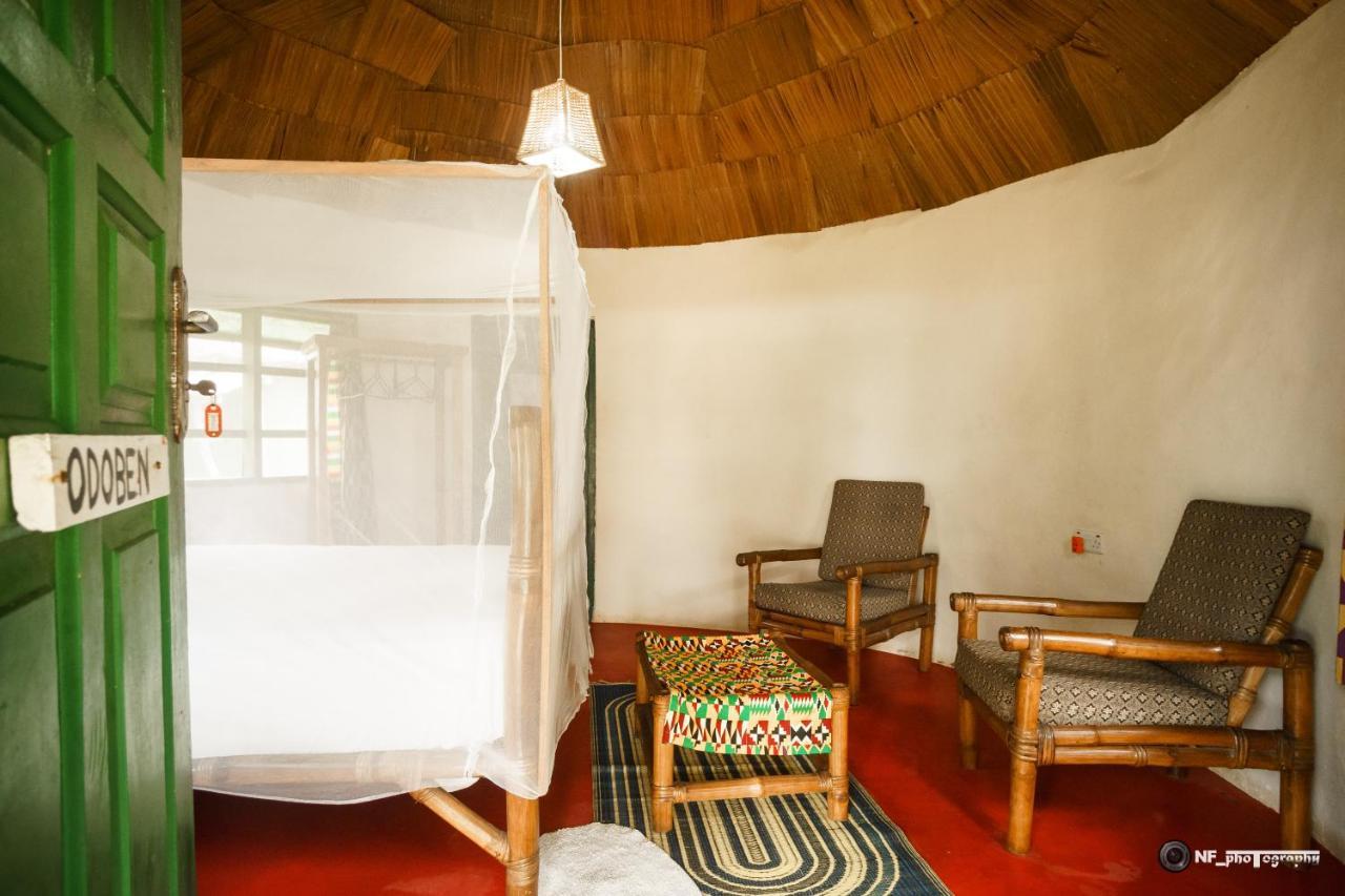 The Akwidaa Inn Buitenkant foto