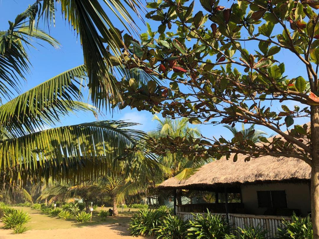 The Akwidaa Inn Buitenkant foto