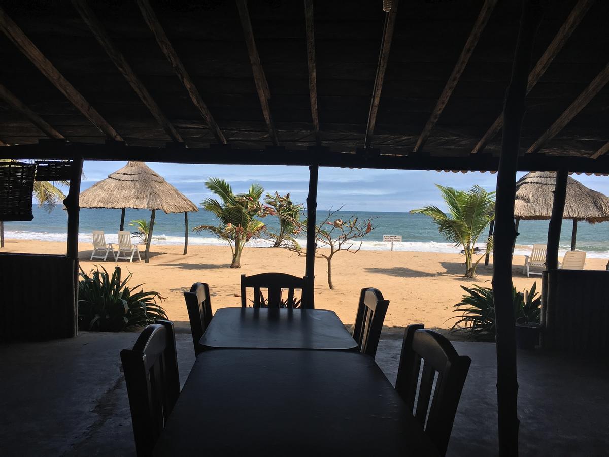 The Akwidaa Inn Buitenkant foto