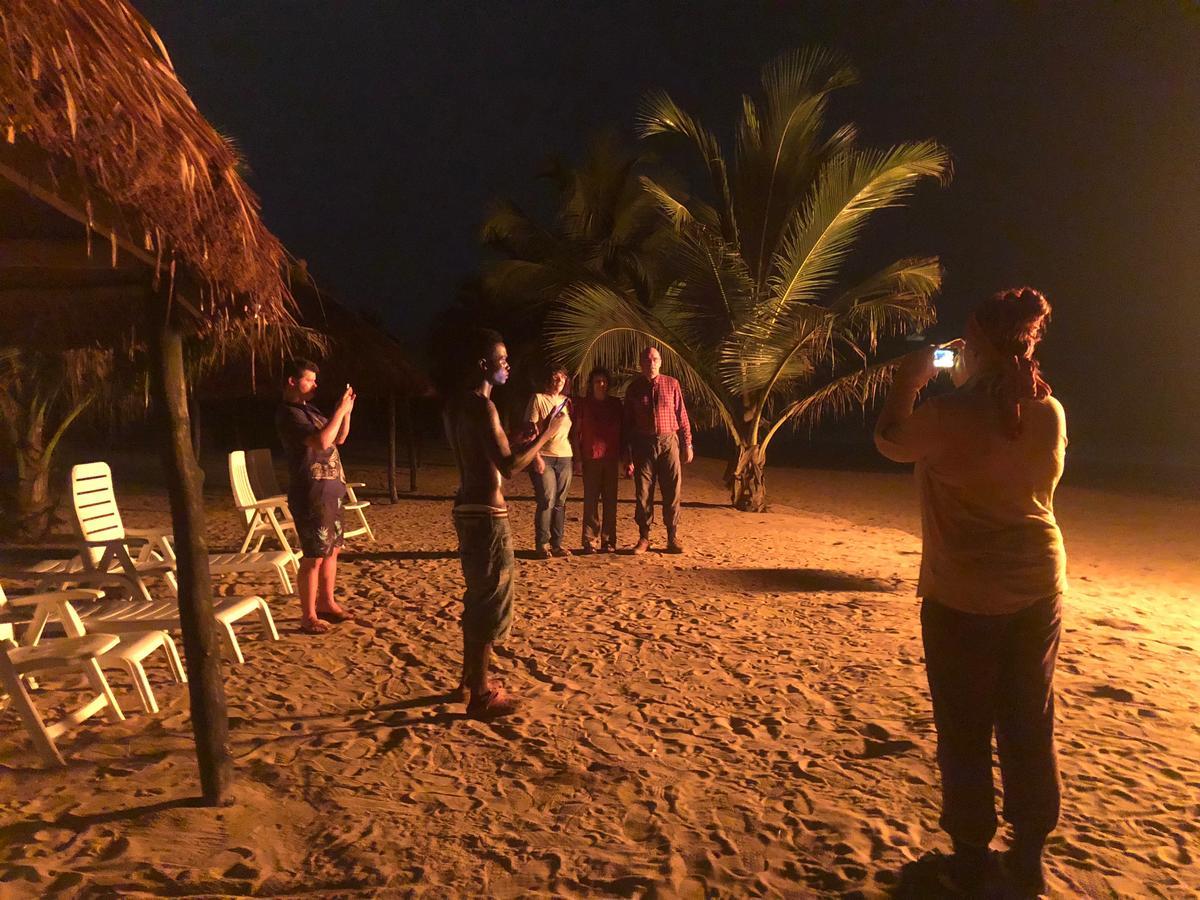 The Akwidaa Inn Buitenkant foto